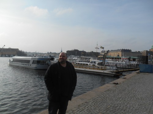 McStrider auf dem Strandvägen in Stockholm.