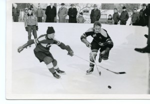 Heinz Stalder, erster Captain des SC Unterseen, im Einsatz auf der Eisbahn Weissenau. 
